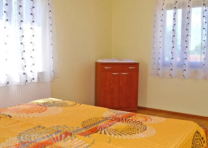 Mark * Μεντουλίν